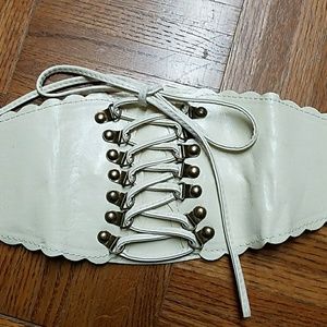 Corset style elastic waist belt